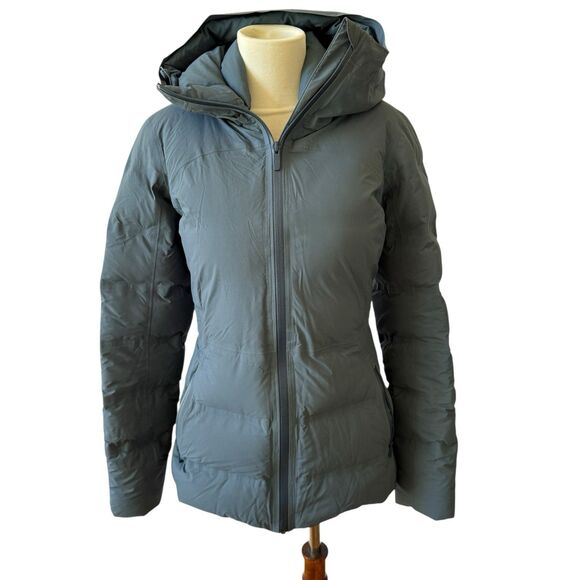 LULULEMON SLEET STREET JACKET WATERPROOF BREATHABLE DOWN FILLED IRON BLUE XS - Picture 1 of 10